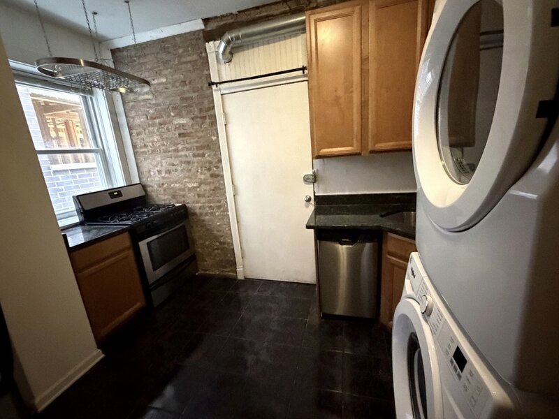1247 W Leland Avenue Chicago IL 60640