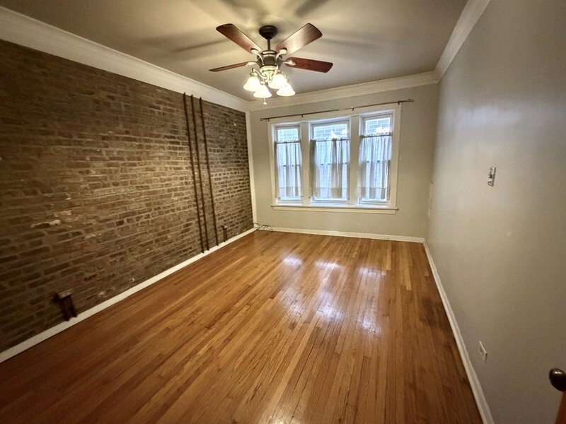 1247 W Leland Avenue Chicago IL 60640