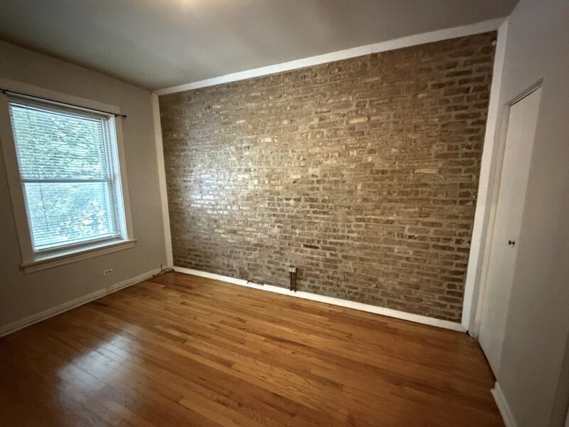 1247 W Leland Avenue Chicago IL 60640