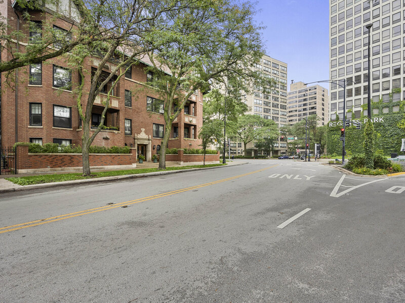 5100 S Hyde Park Boulevard Chicago IL 60615