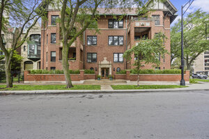 Photo of 5100 S Hyde Park Boulevard Chicago IL 60615 Unit 2D