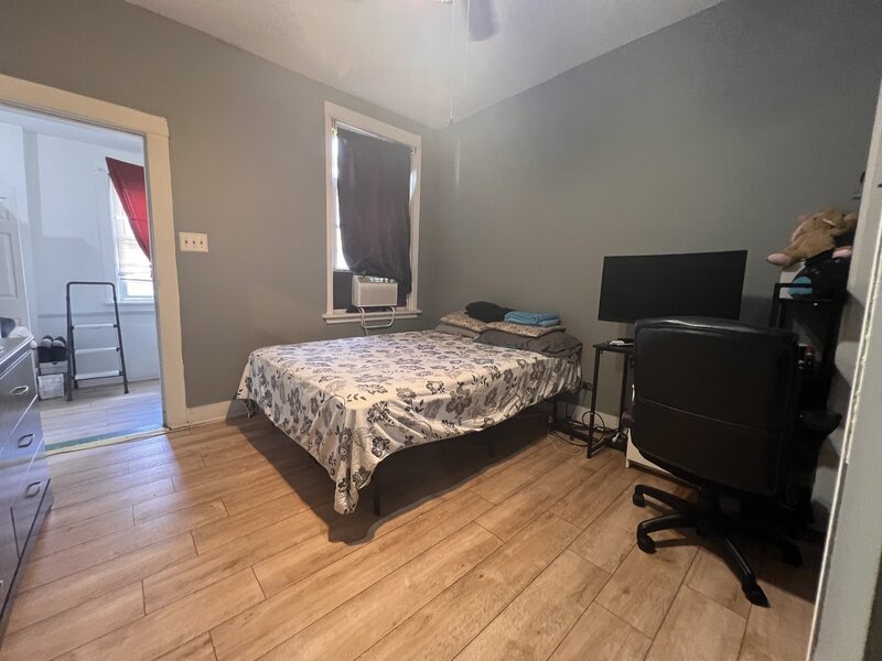 2207 N Lawndale Avenue Chicago IL 60647