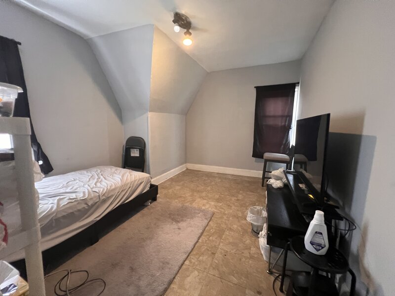 2207 N Lawndale Avenue Chicago IL 60647