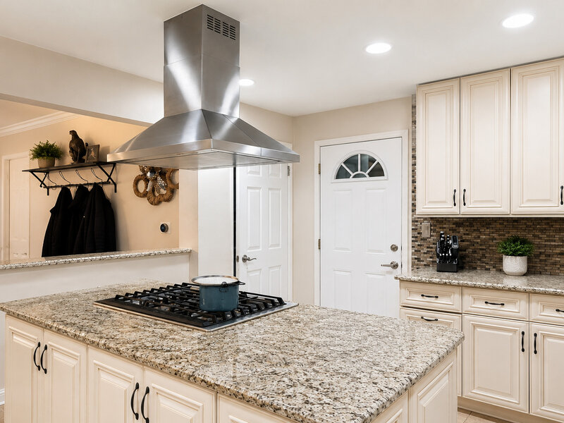 20 W Division Street Villa Park IL 60181