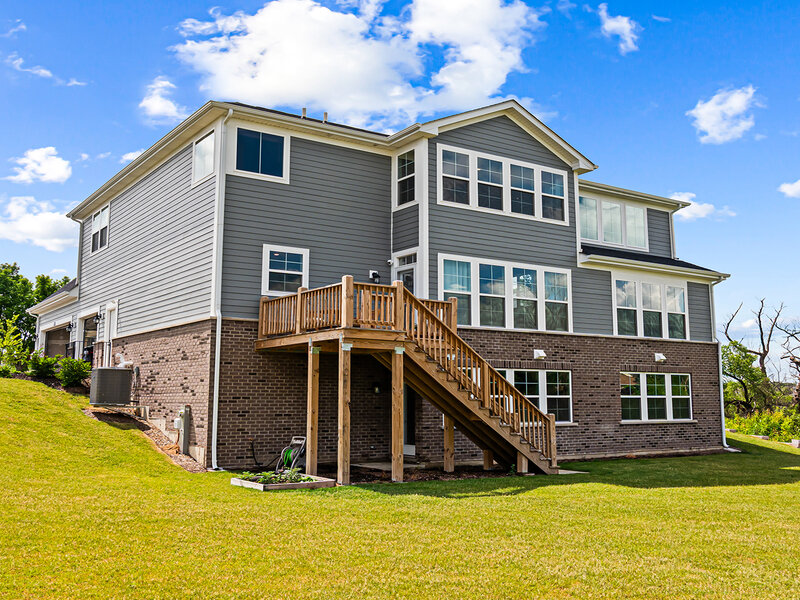 12 Whisper Creek Court Hawthorn Woods IL 60047