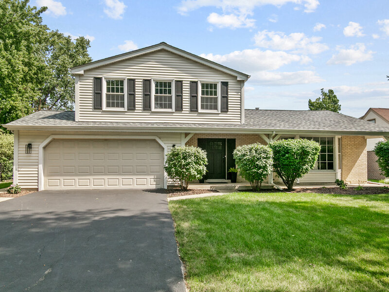 1554 Chickasaw Drive Naperville IL 60563
