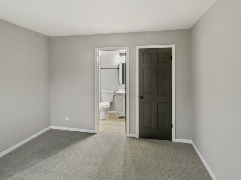 1554 Chickasaw Drive Naperville IL 60563