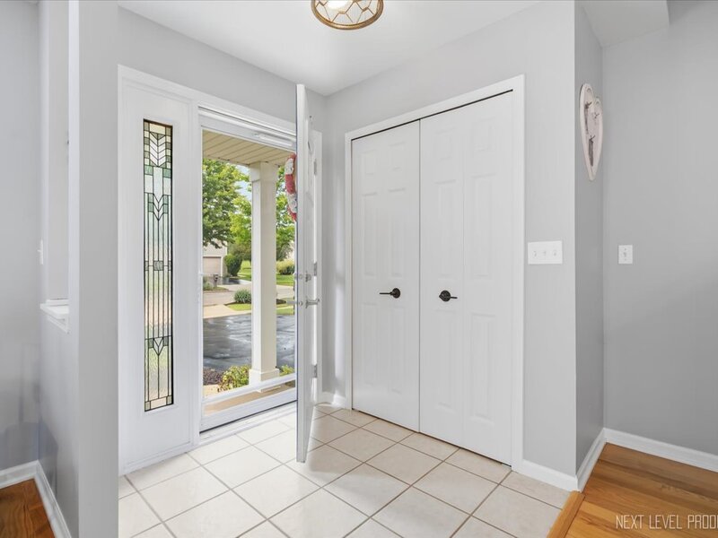 231 White Oak Street Hampshire IL 60140