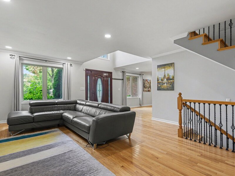 2945 Hartzell Street Wilmette IL 60091