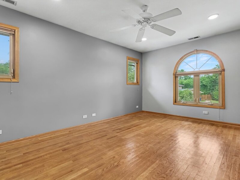 2945 Hartzell Street Wilmette IL 60091