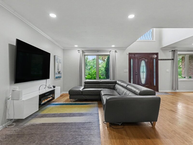 2945 Hartzell Street Wilmette IL 60091