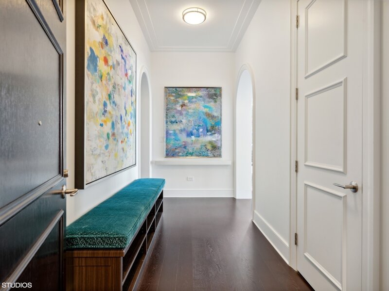 118 E Erie Street Chicago IL 60611