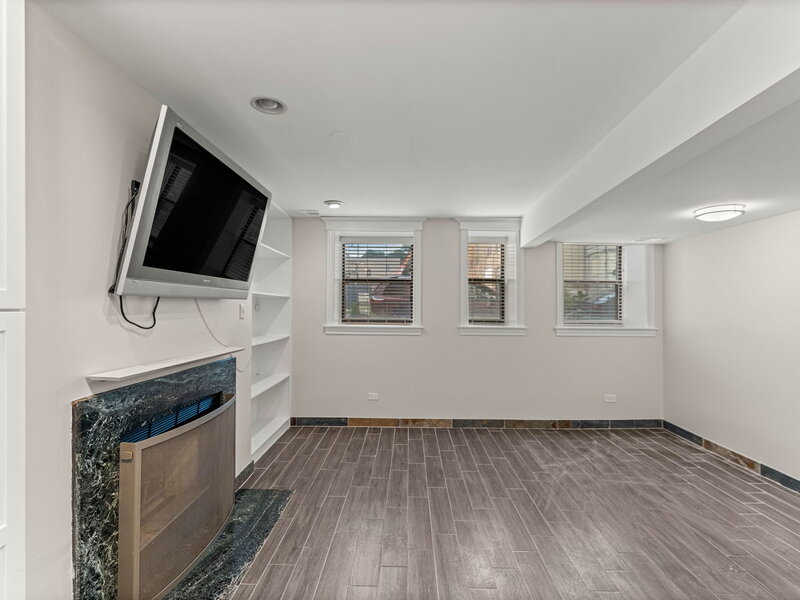 4214 N Kenmore Avenue Chicago IL 60613