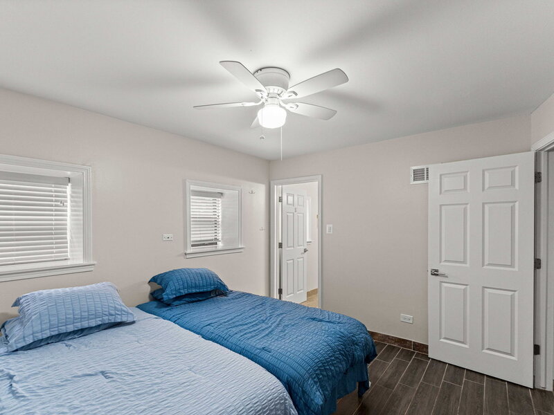 4214 N Kenmore Avenue Chicago IL 60613