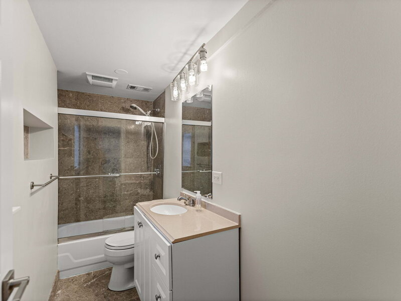 4214 N Kenmore Avenue Chicago IL 60613