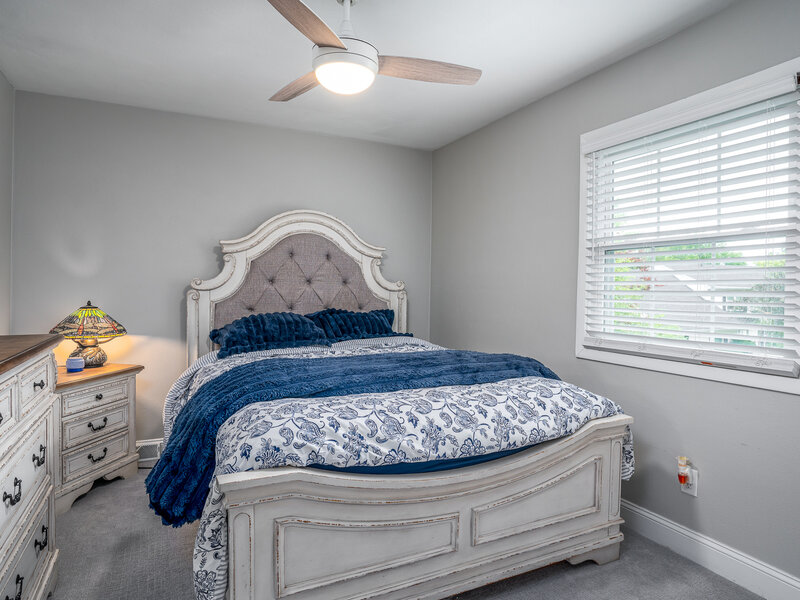 1736 E 42nd Court Davenport IA 52807