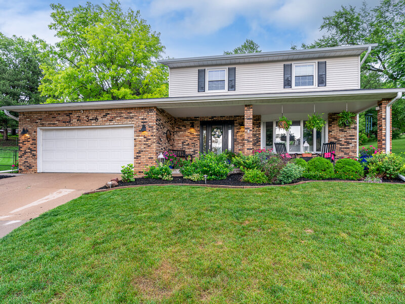 1736 E 42nd Court Davenport IA 52807