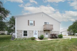 Photo of 1063 Hampton Harbor Schaumburg IL 60193 Unit 1063