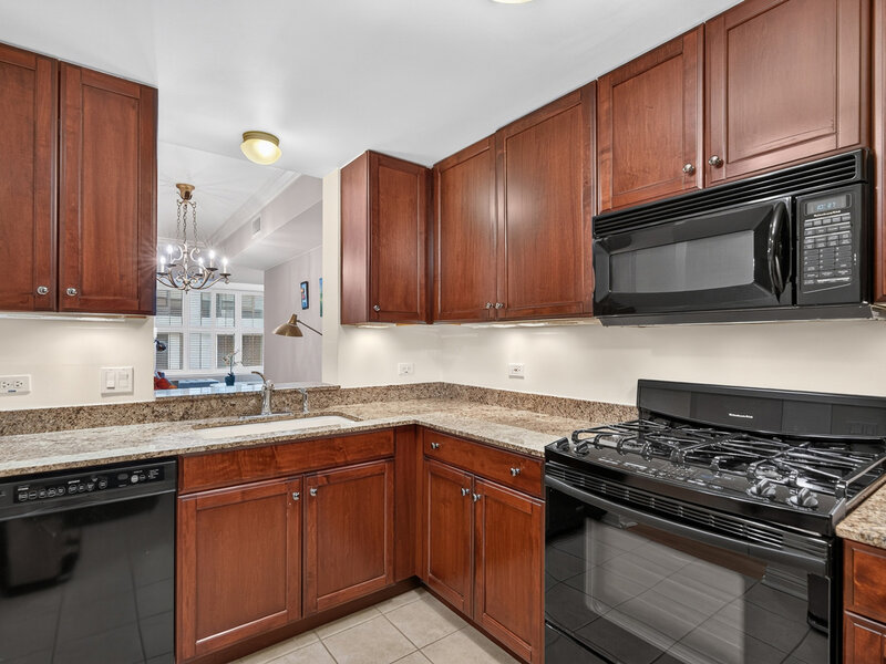 25 E Superior Street Chicago IL 60611
