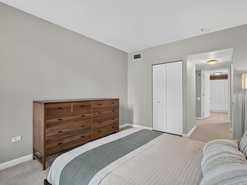 25 E Superior Street Chicago IL 60611