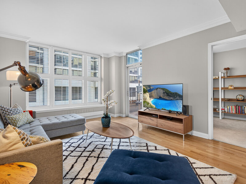 25 E Superior Street Chicago IL 60611