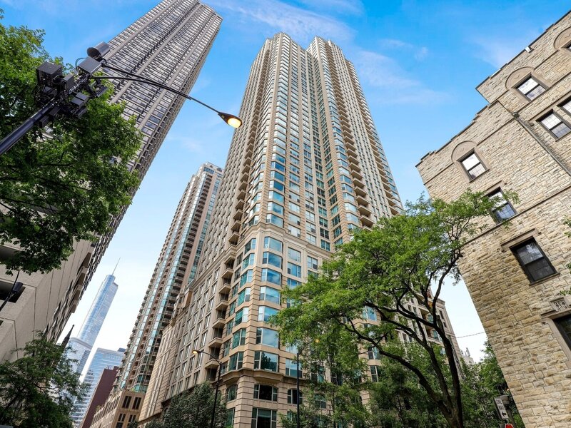 25 E Superior Street Chicago IL 60611