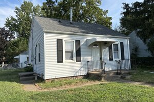 Photo of 3166 Mc Kinley Avenue Davenport IA 52802
