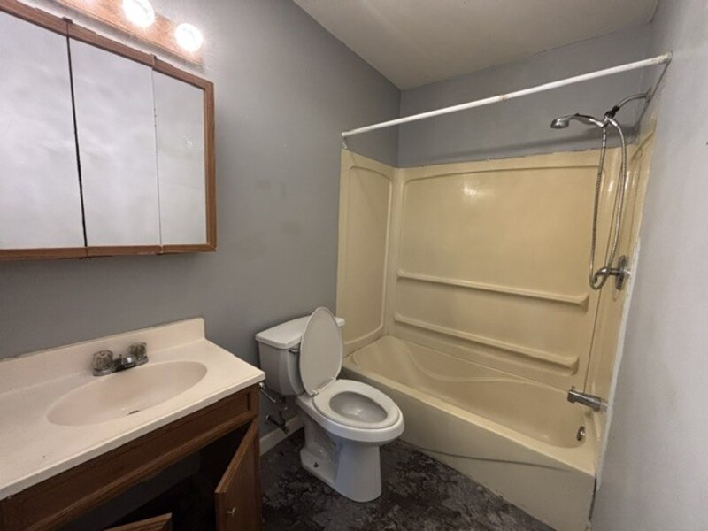 3166 Mc Kinley Avenue Davenport IA 52802