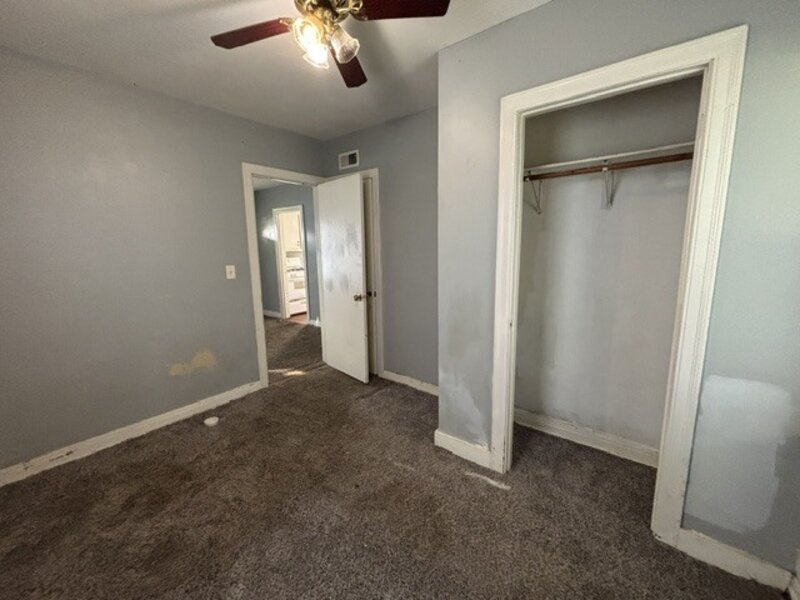 3166 Mc Kinley Avenue Davenport IA 52802