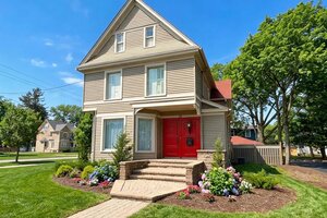 Photo of 28 S 5th Street Geneva IL 60134