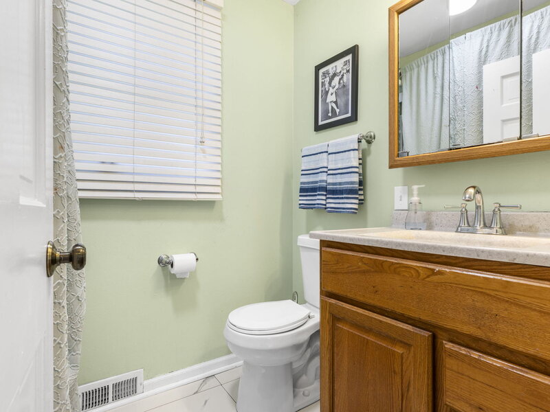 309 E Walnut Street Roselle IL 60172