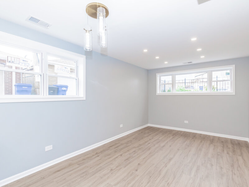 1343 W 31st Street Chicago IL 60608