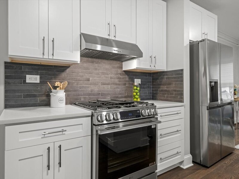 432 Colville Place Waukegan IL 60085