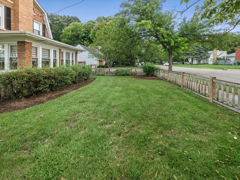 432 Colville Place Waukegan IL 60085