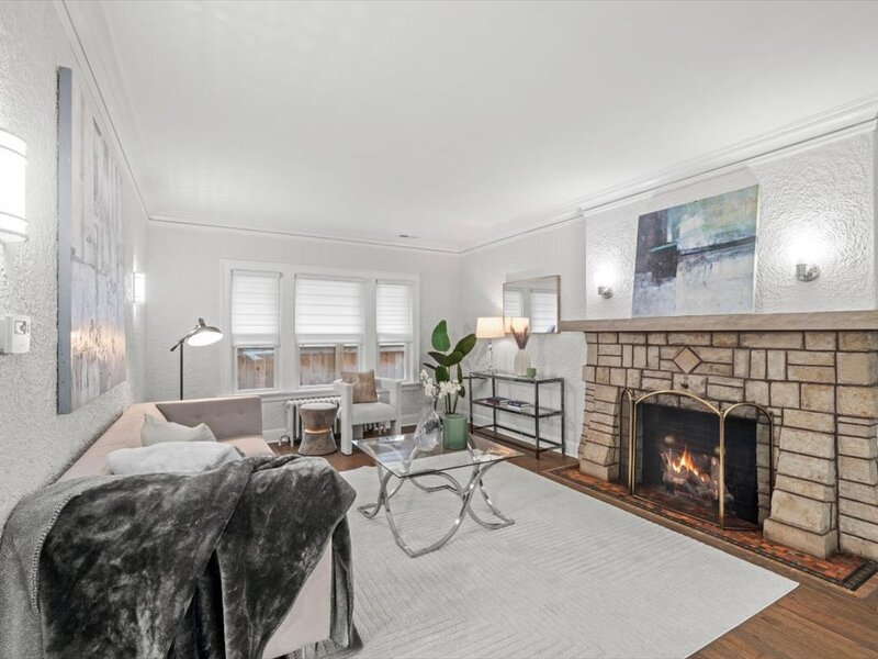 432 Colville Place Waukegan IL 60085