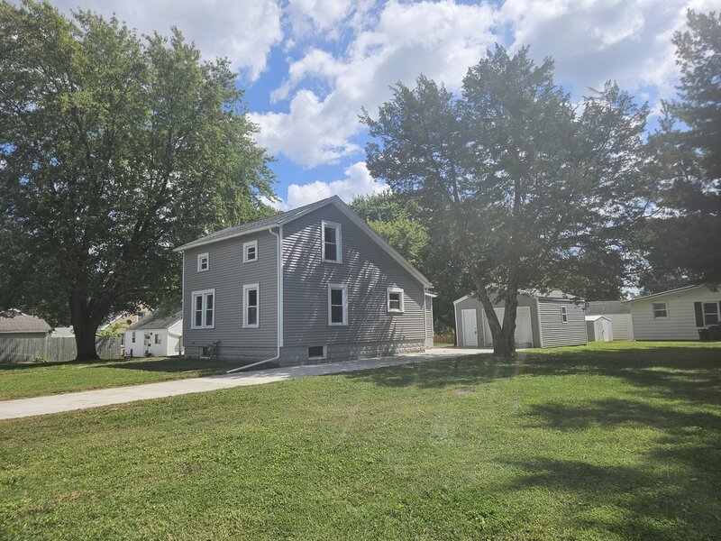 1211 W 5th Street Rock Falls IL 61071