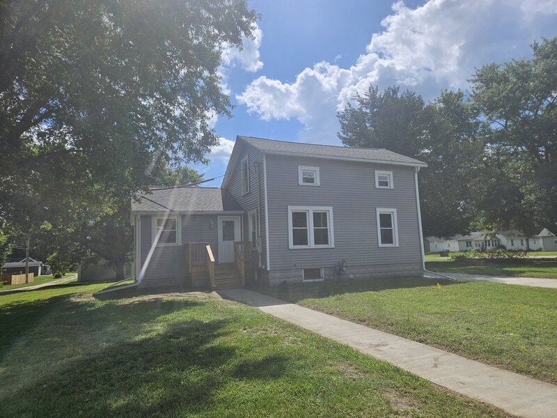 1211 W 5th Street Rock Falls IL 61071