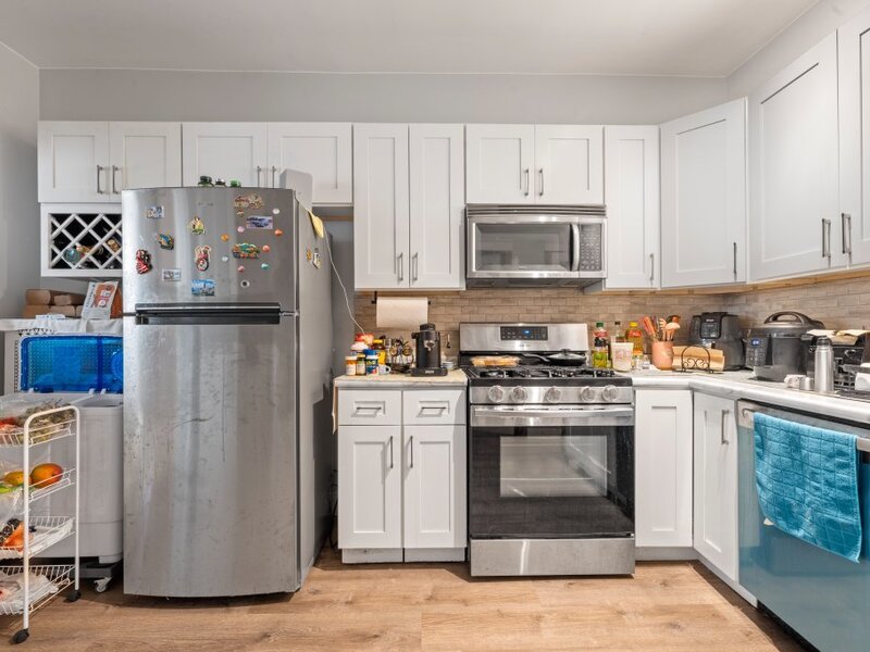 7618 S Sangamon Street Chicago IL 60620