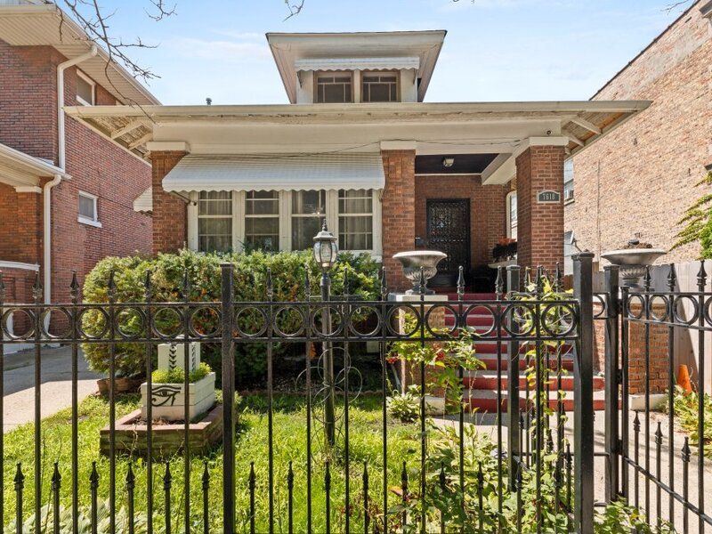 7618 S Sangamon Street Chicago IL 60620