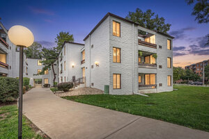 Photo of 322 W Miner Street Arlington Heights IL 60005 Unit 1C