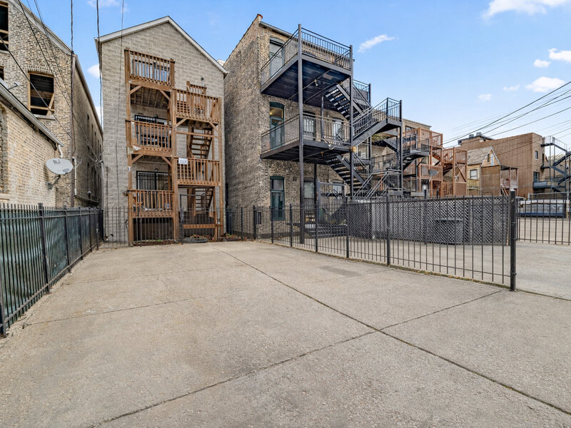 1436 N Bosworth Avenue Chicago IL 60642