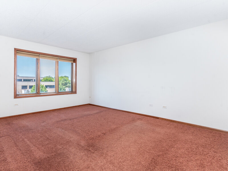 2030 Saint Regis Drive Lombard IL 60148
