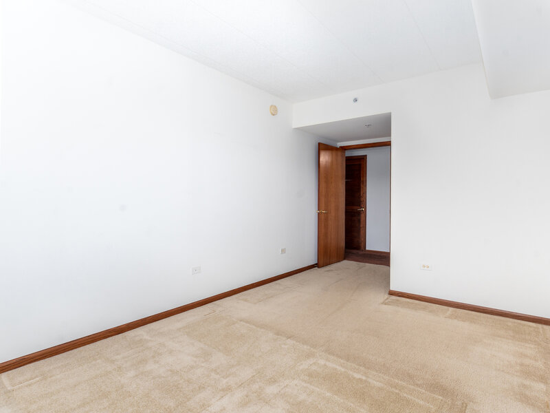 2030 Saint Regis Drive Lombard IL 60148