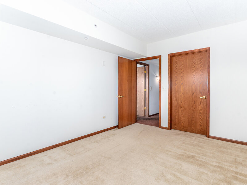 2030 Saint Regis Drive Lombard IL 60148