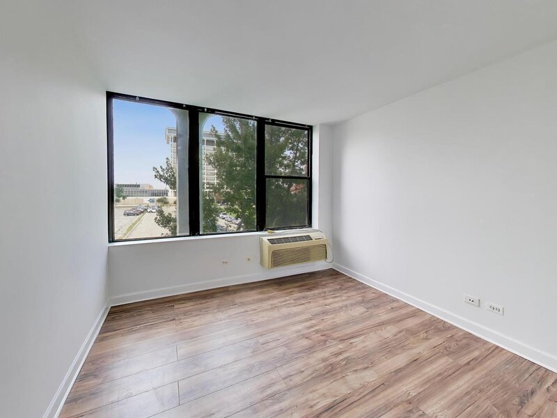 345 E Eastgate Place Chicago IL 60616