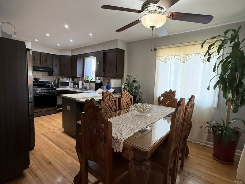 8207 S Kostner Avenue Chicago IL 60652
