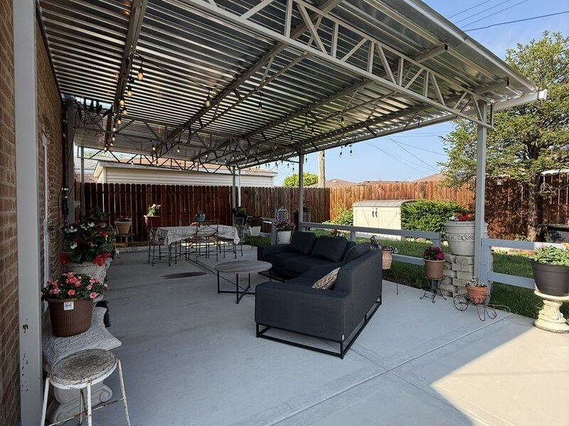 8207 S Kostner Avenue Chicago IL 60652