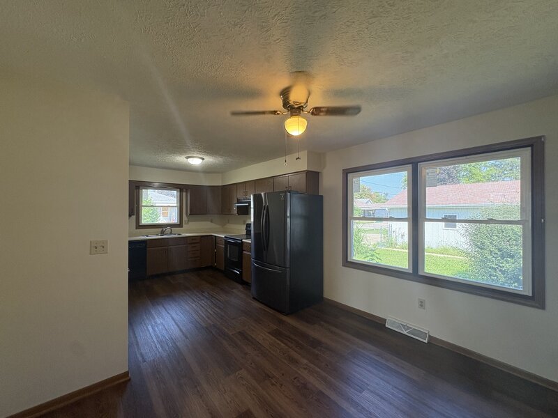 800 Cotton Street Streator IL 61364