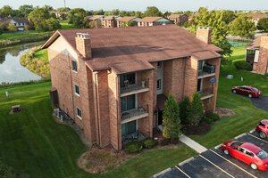 Photo of 9900 Treetop Drive Orland Park IL 60462 Unit 2E