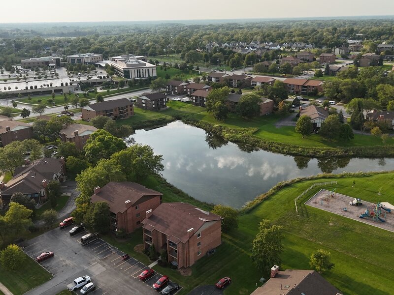 9900 Treetop Drive Orland Park IL 60462